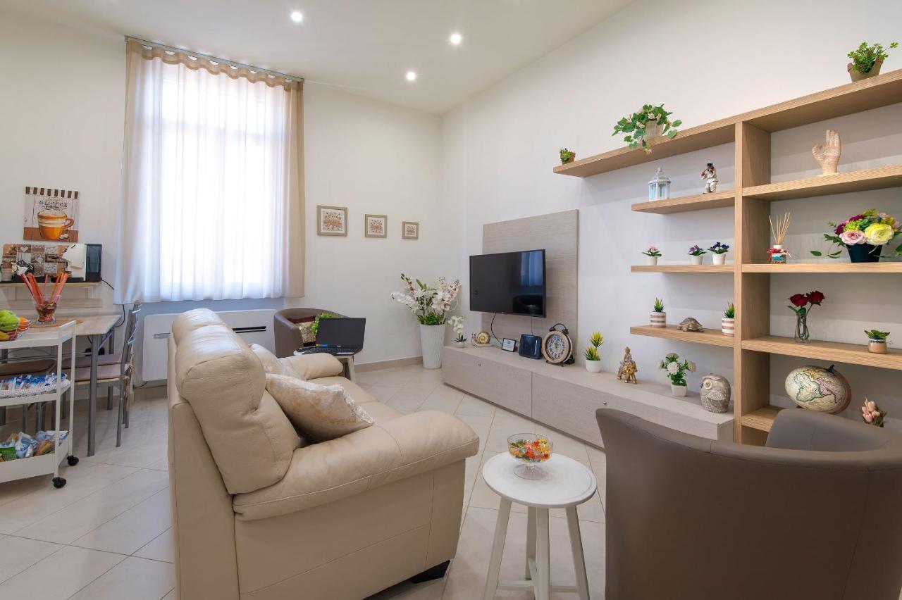 La Preziosa Apartment Duomo 나폴리 외부 사진